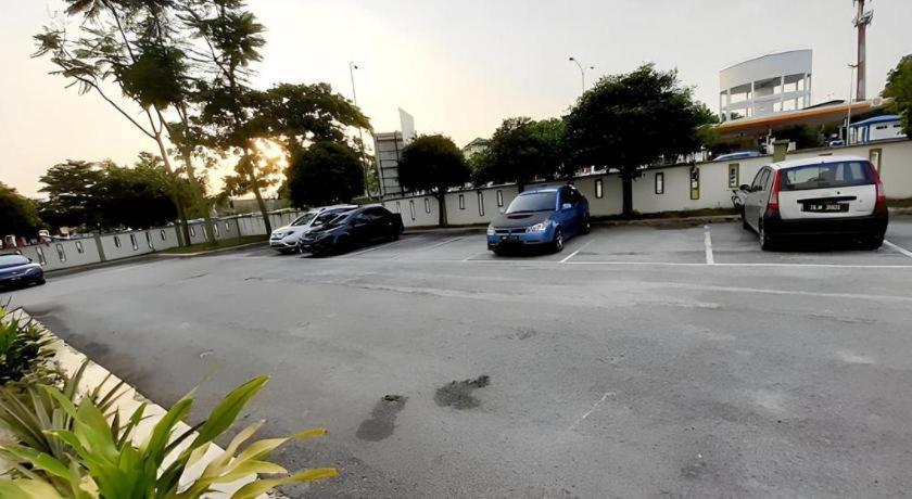 Le Garden Hotel Kota Kemuning Shah Alam Exterior photo